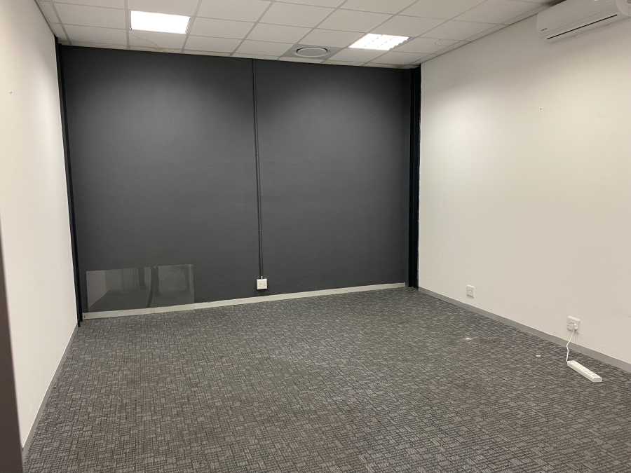 To Let commercial Property for Rent in Woodstock Western Cape